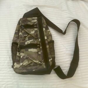 Like new shoulder bag